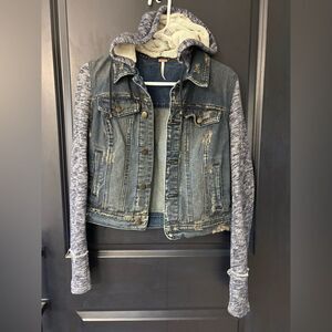 FREE PEOPLE Distressed Denim Jacket Hoodie Cropped Small